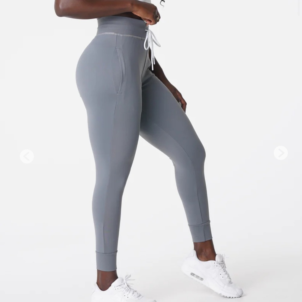 NVGTN Cloud Grey Joggers